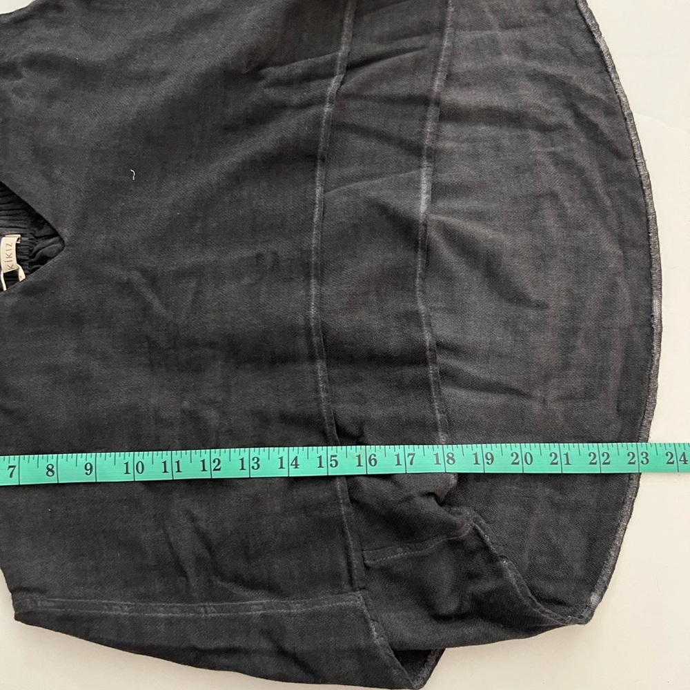IKIKIZ Black tank blouse - Picture 10 of 12